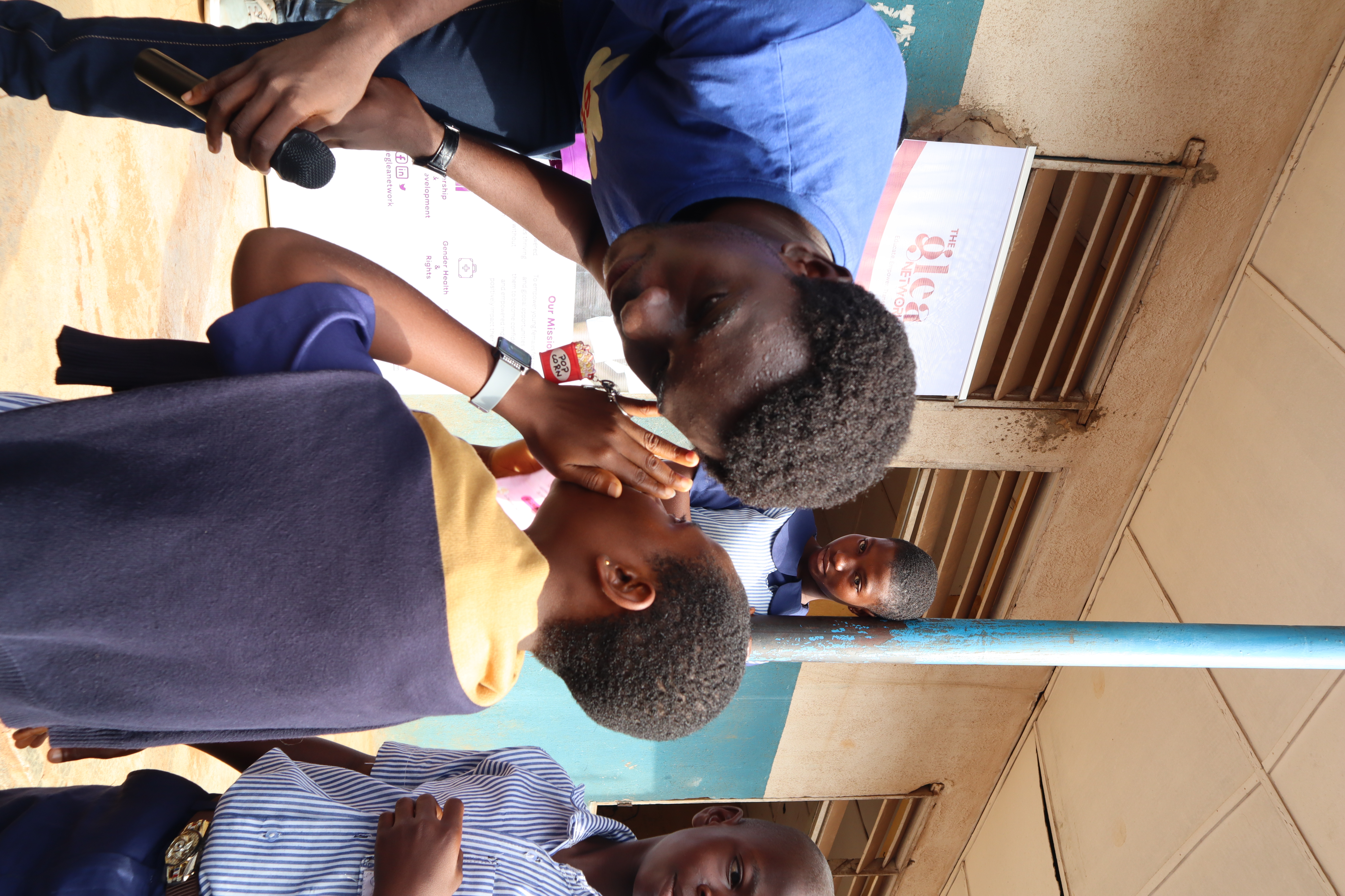 Distributing menstrual pads